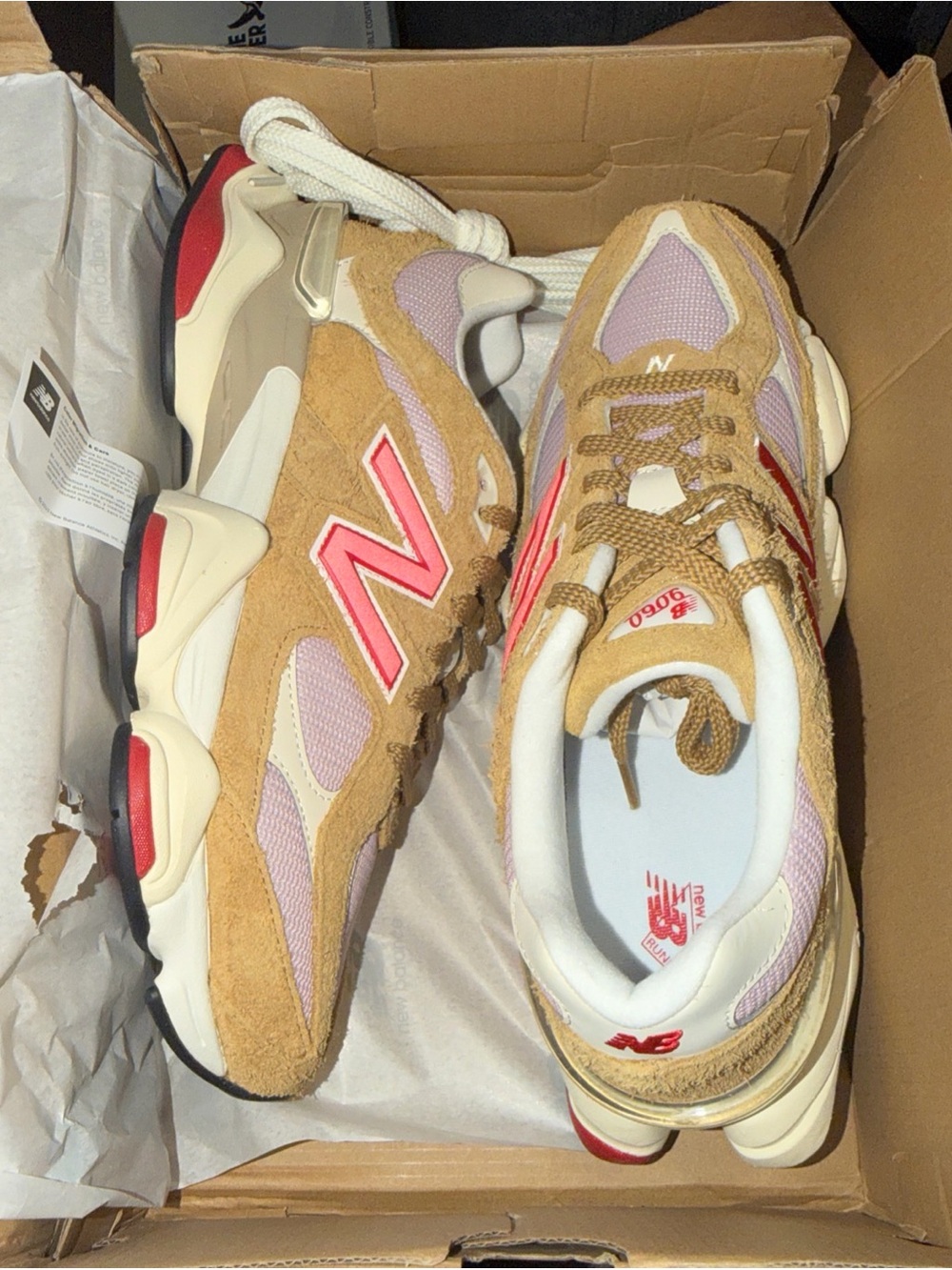 New Balance 9060 GC9060VD Men’s Beige/Pink Sz 11.5 Men’s